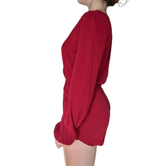 Forever 21 Red Dress/Romper with V-Neck and Long-Sleeves Women Size Medium - Picture 2 of 13